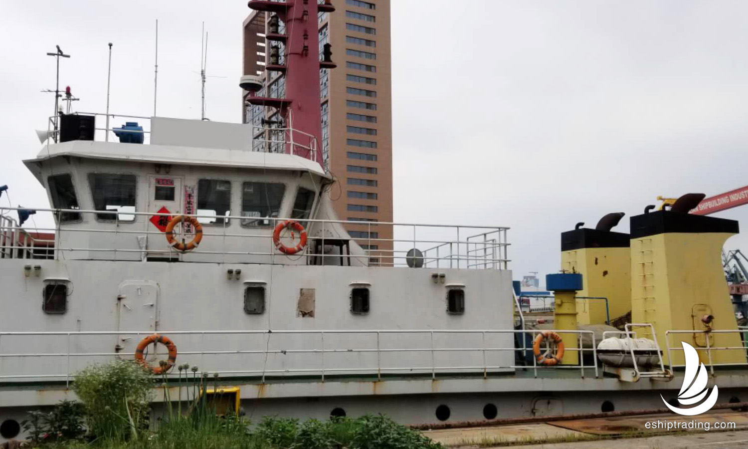 3200 PS Harbor Tug For Sale