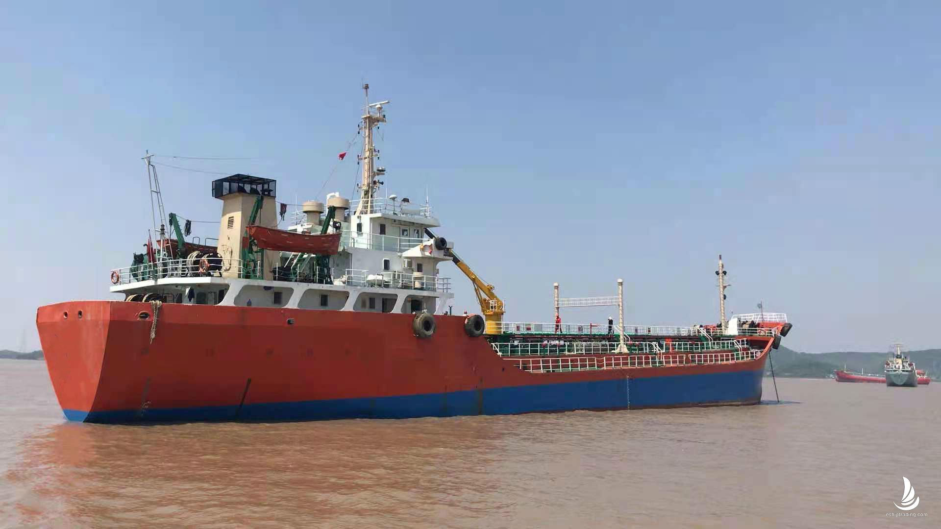 2628 T Product Oil Tanker For Sale