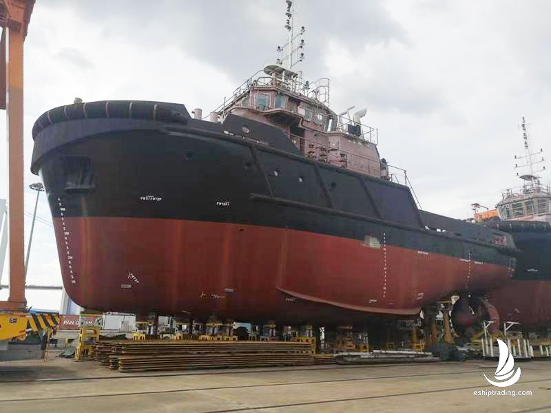 3945 KW Harbor Tug For Sale