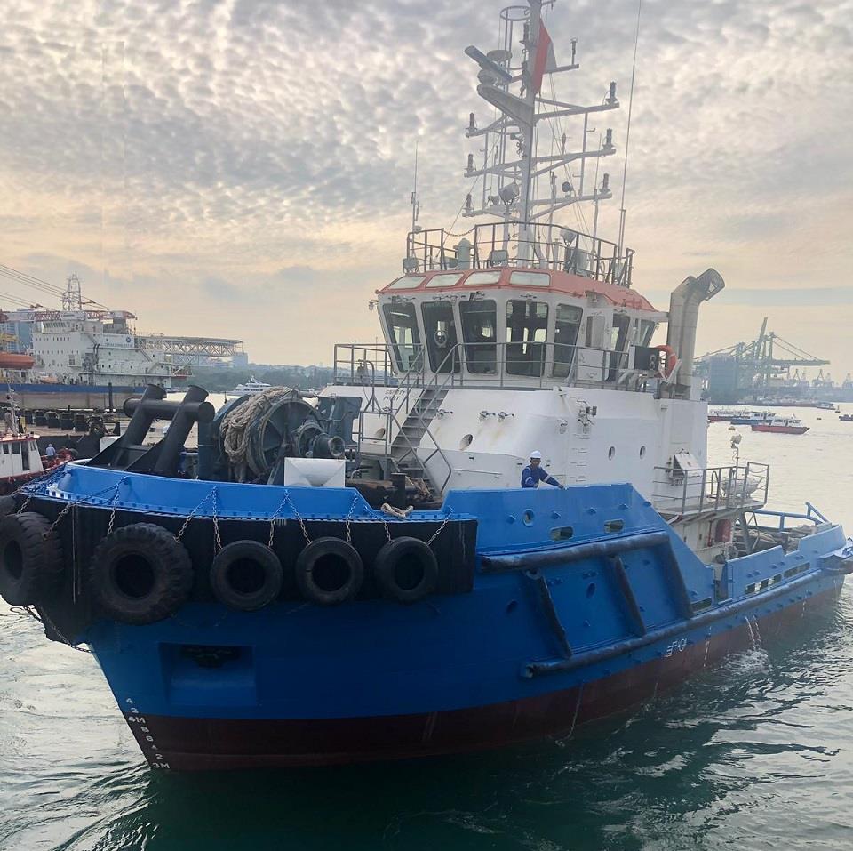 2200 PS Harbor Tug For Sale