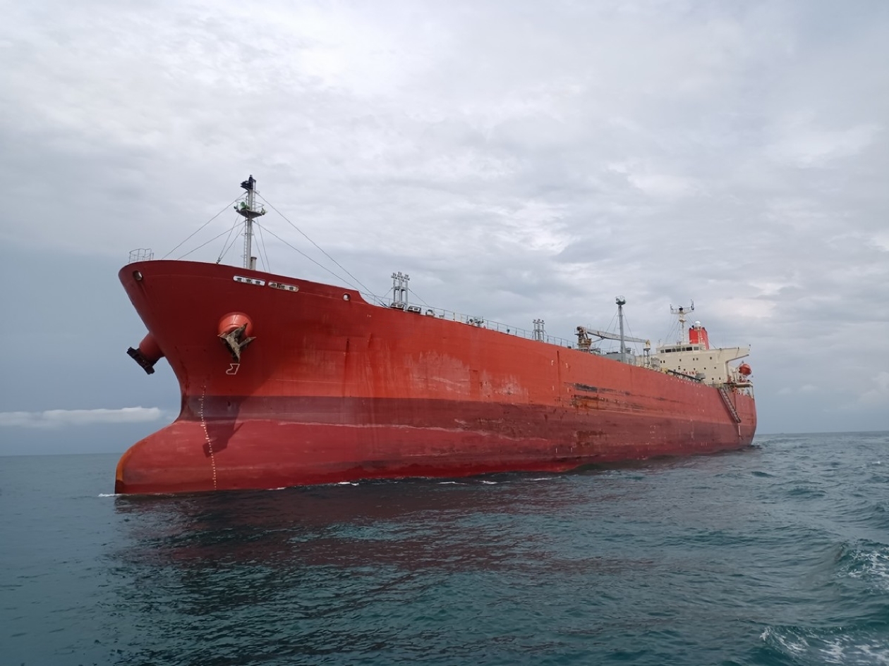 48400 T Product Oil Tanker For Sale