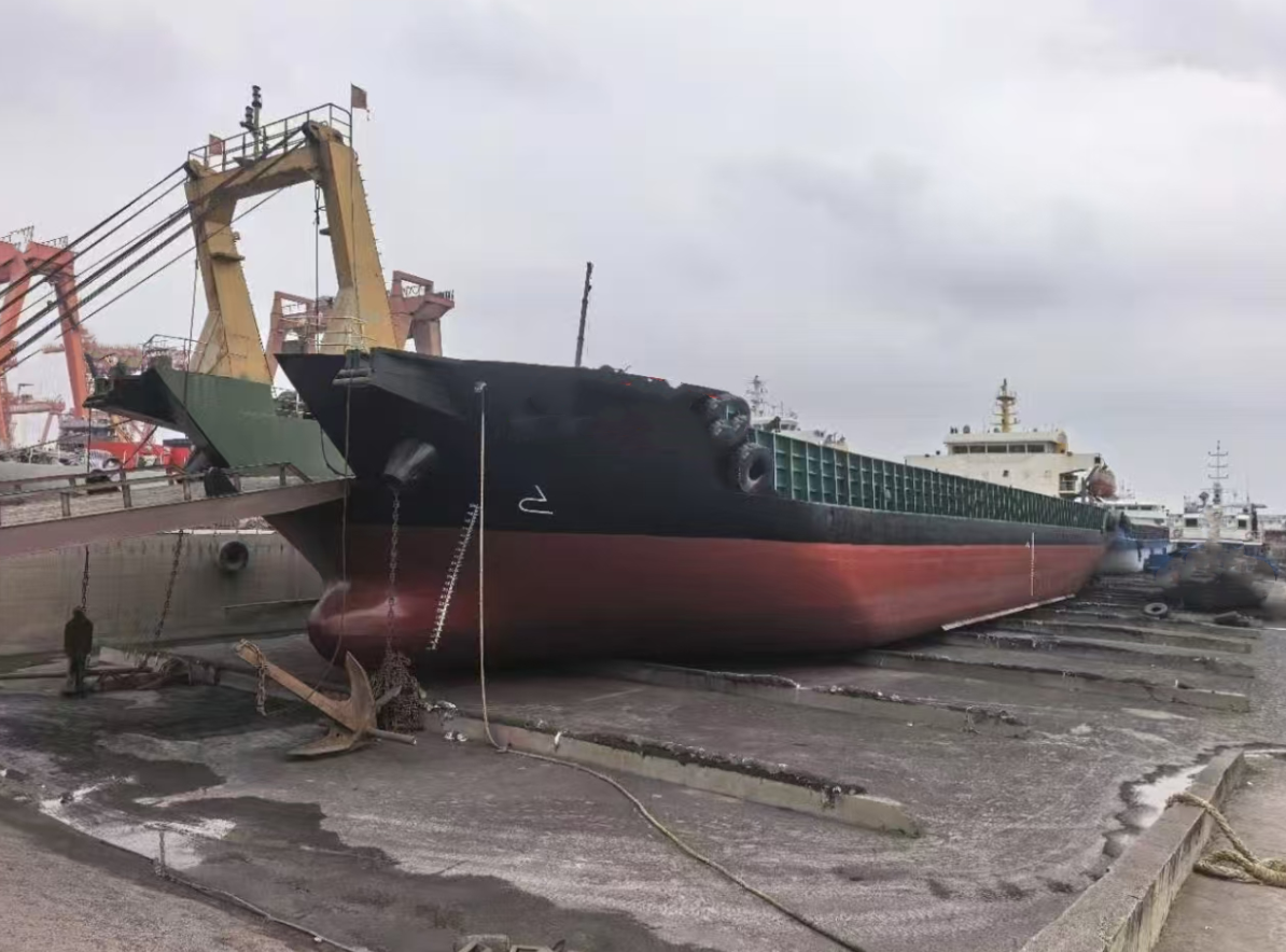 5000 T Deck Barge /LCT For Sale