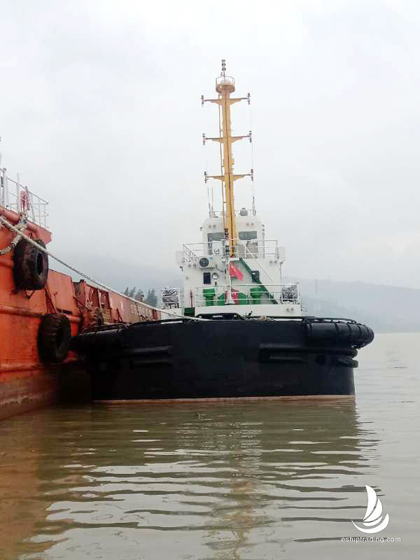 2352 KW Harbor Tug For Sale