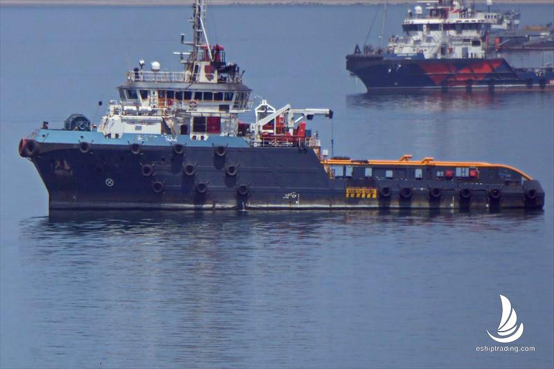 5832 KW Harbor Tug For Sale