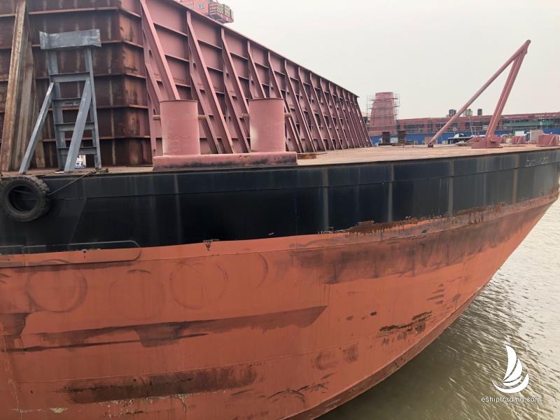 14000 T No Power Barge For Sale