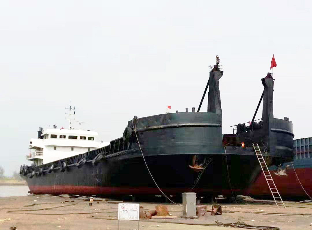 1550 T Deck Barge/LCT For Sale