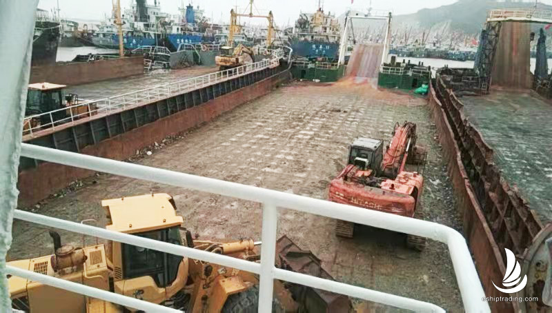 1370 T Deck Barge/LCT For Sale