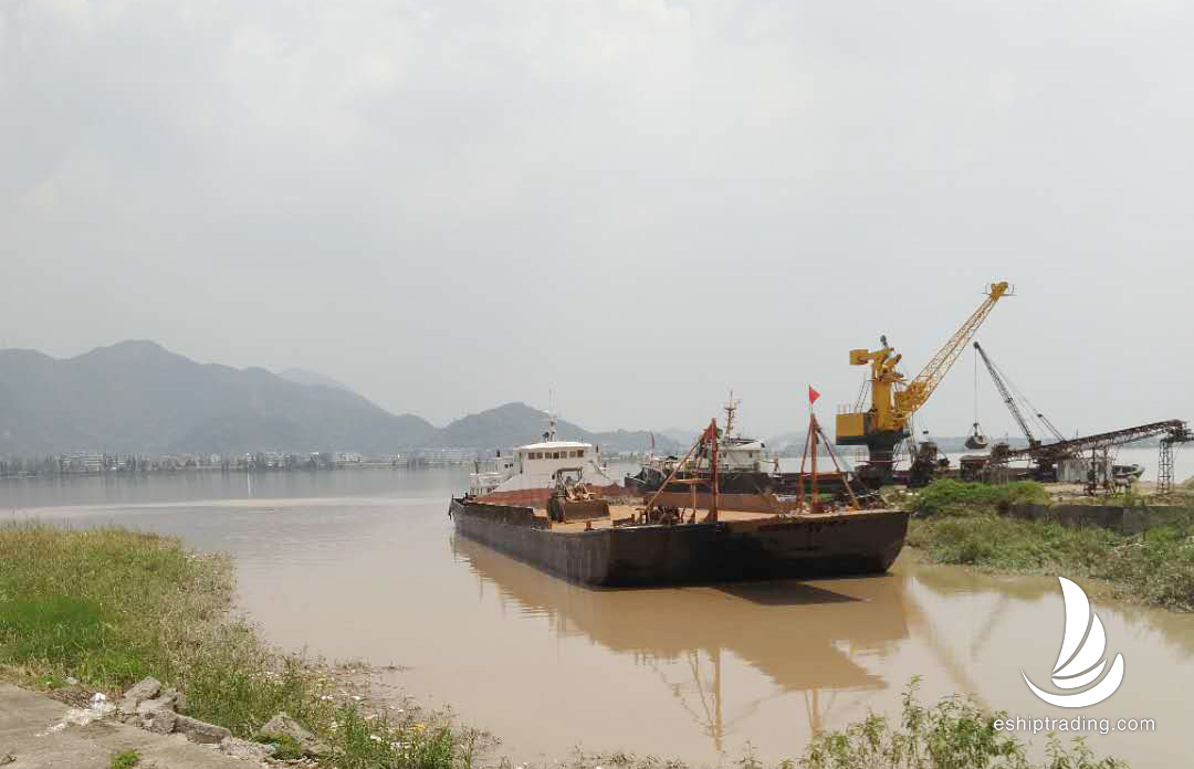1800 T Deck Barge/LCT For Sale