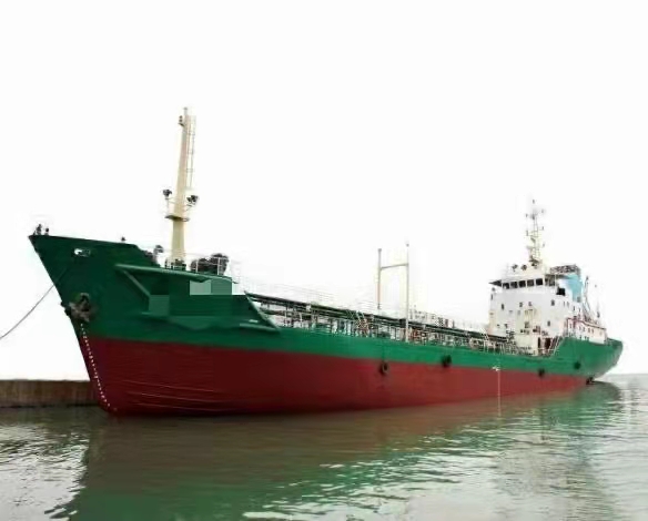 1708 T Product Oil Tanker For Sale