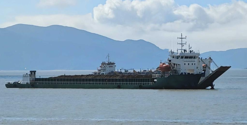 5003 T Deck Barge /LCT For Sale