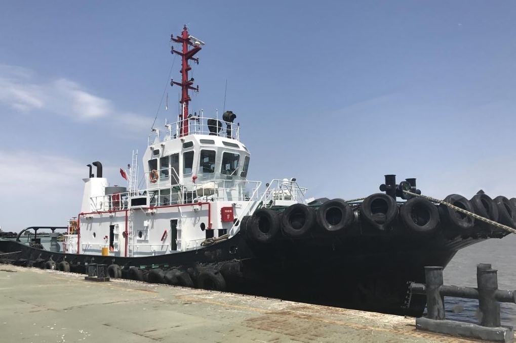 3600 PS Harbor Tug For Sale
