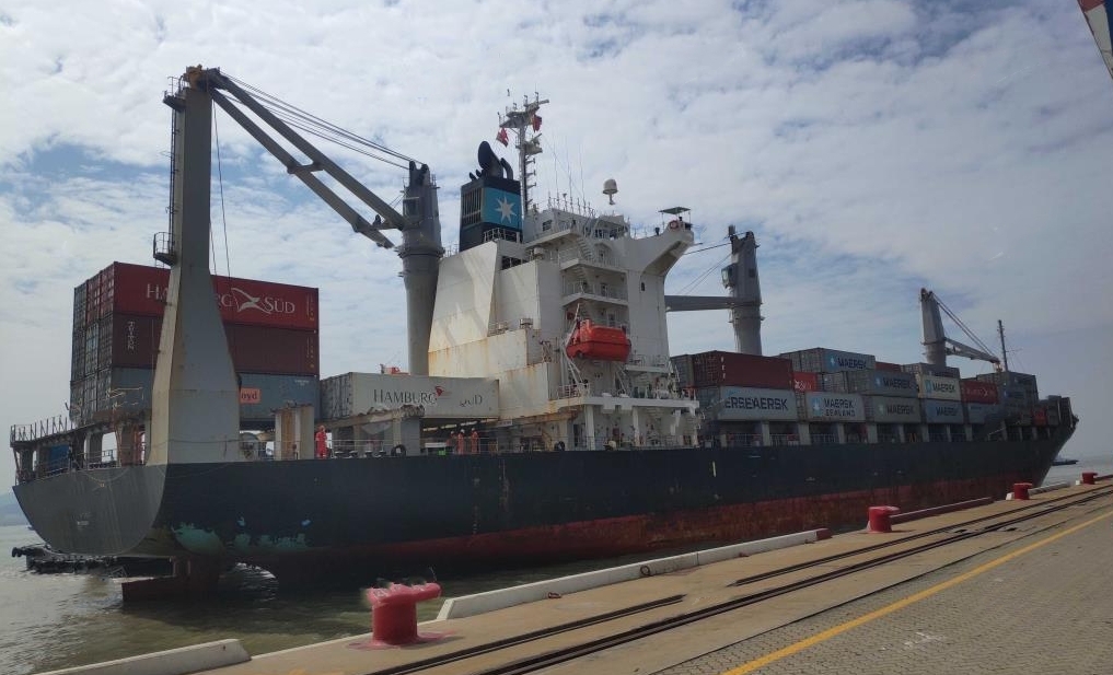 1700 TEU Container Ship For Sale