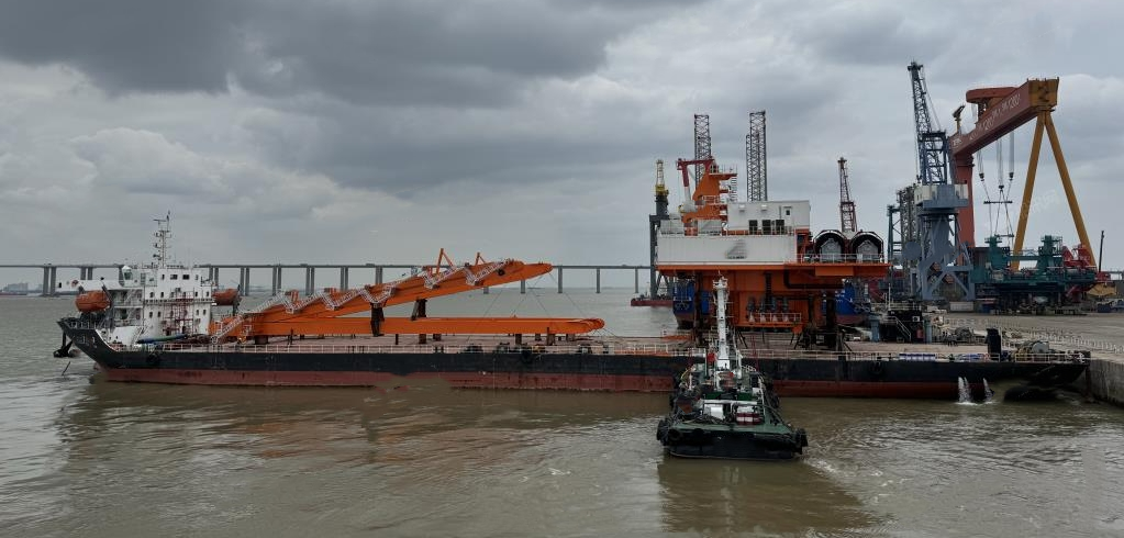 8000 T Deck Barge /LCT For Sale