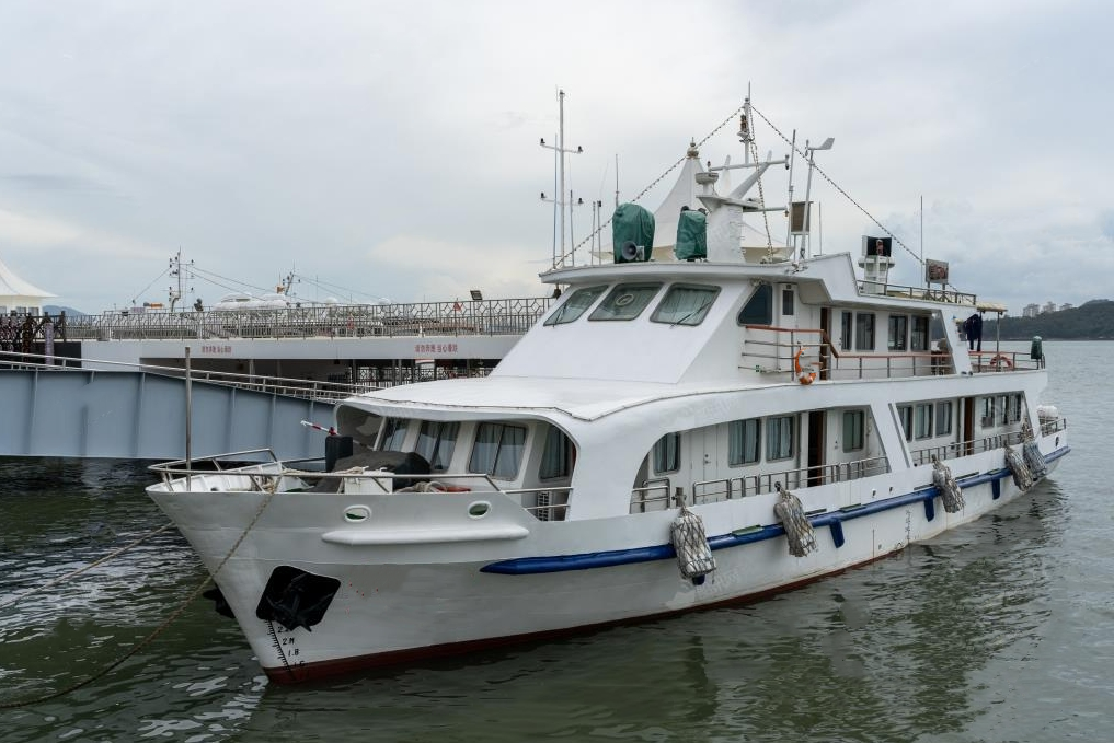 73 P Passenger Ship For Sale