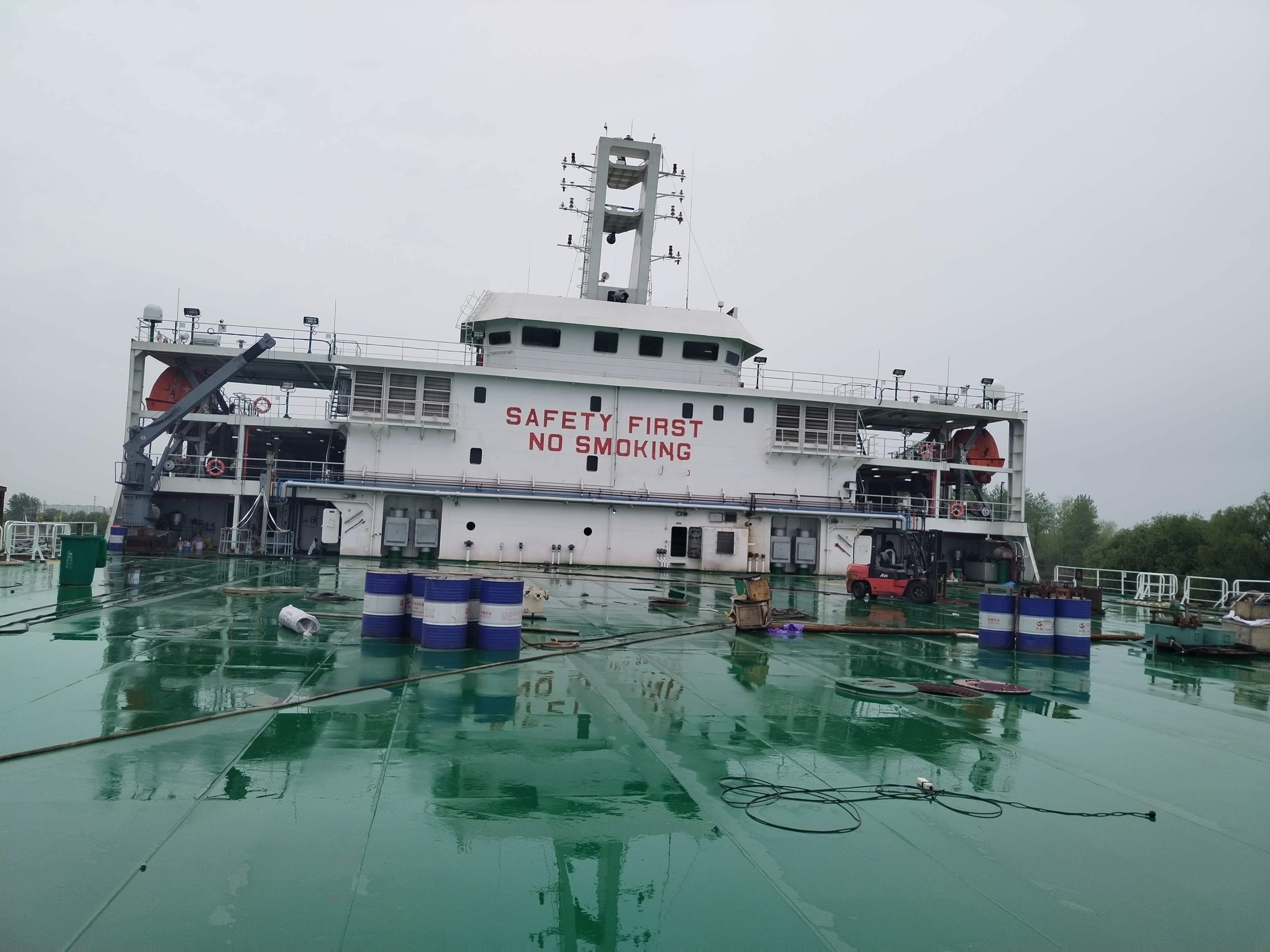 14000 T Deck Barge /LCT For Sale