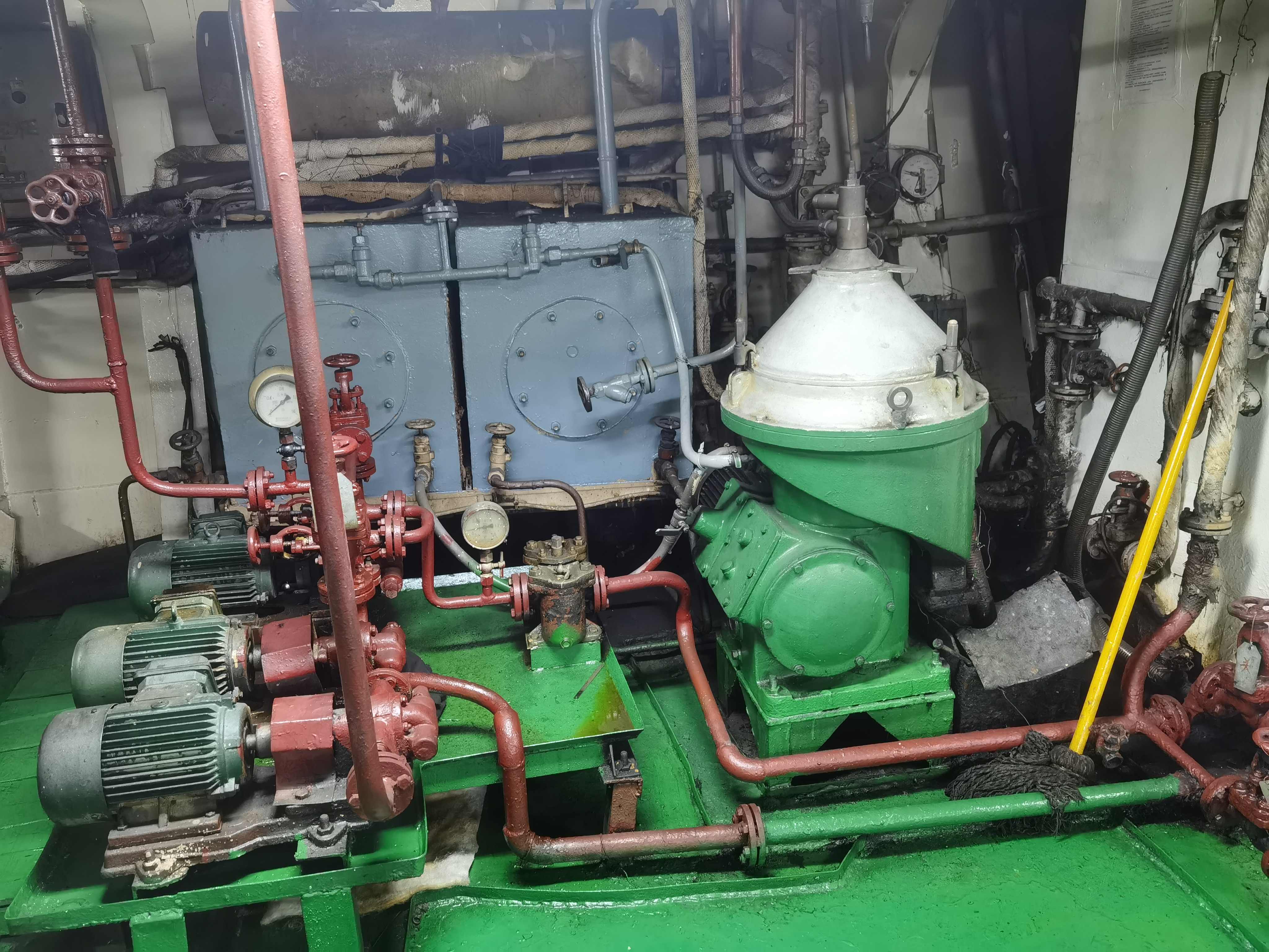 2440 T Product Oil Tanker For Sale