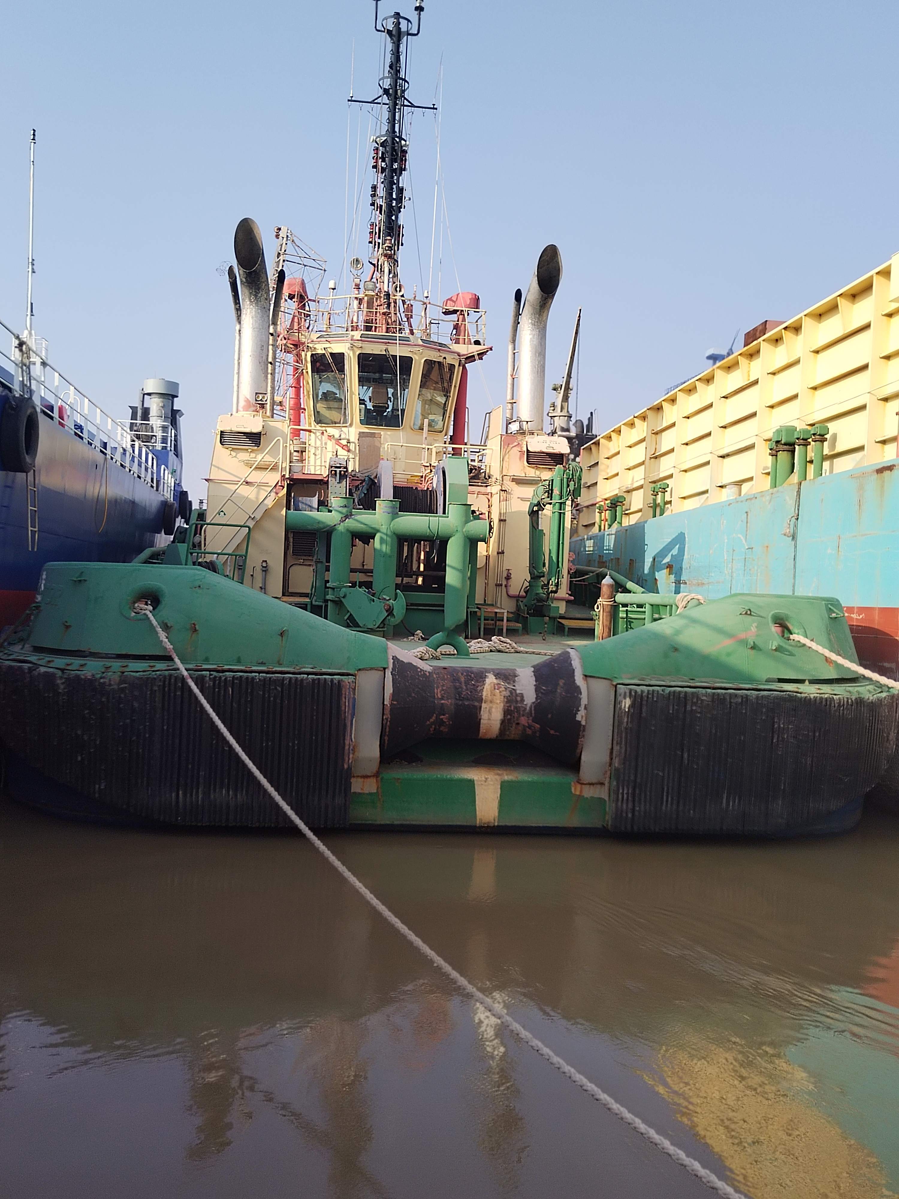 5000 PS Harbor Tug For Sale