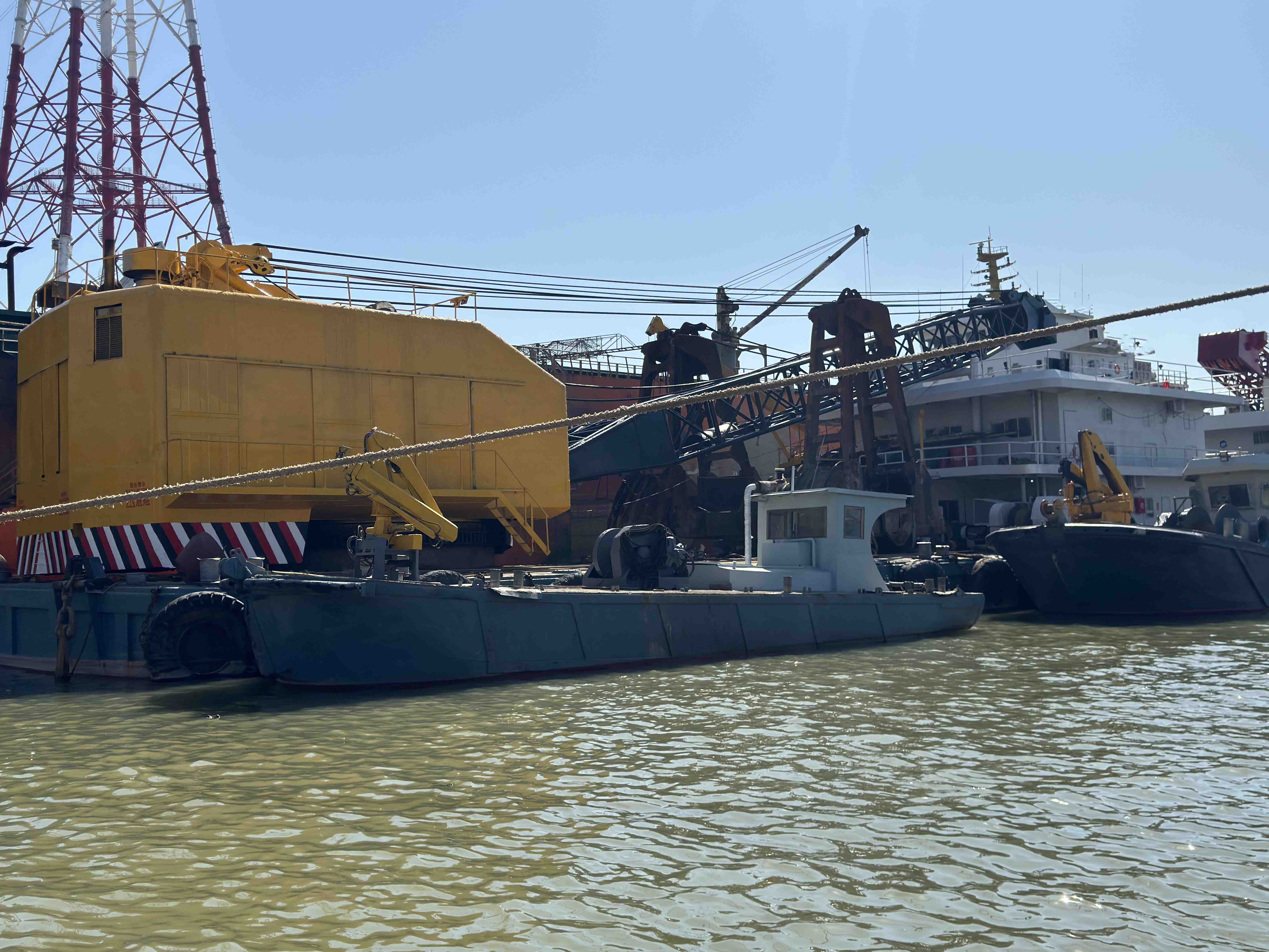 10 m³ Grab Dredger For Sale