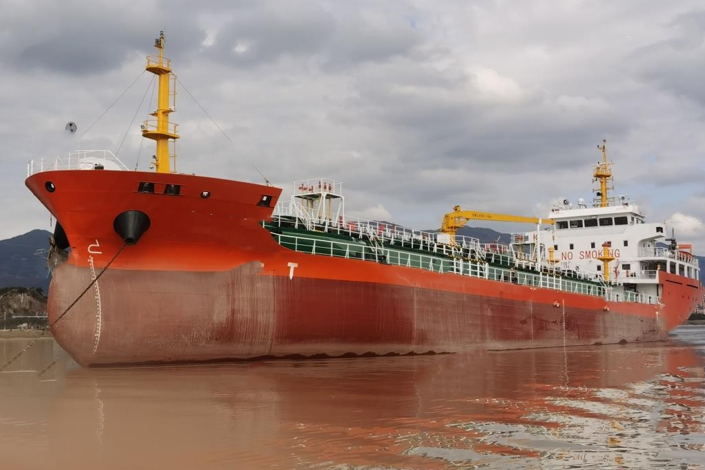 4210 T Product Oil Tanker For Sale