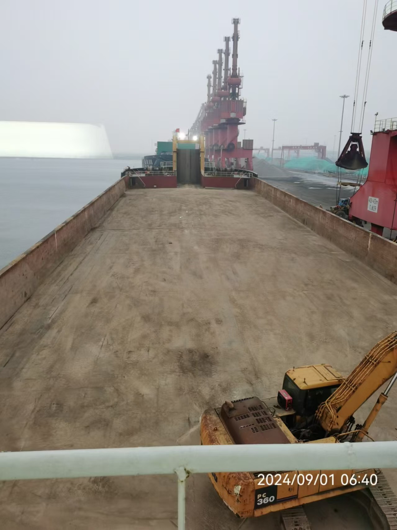 10980 T Deck Barge /LCT For Sale