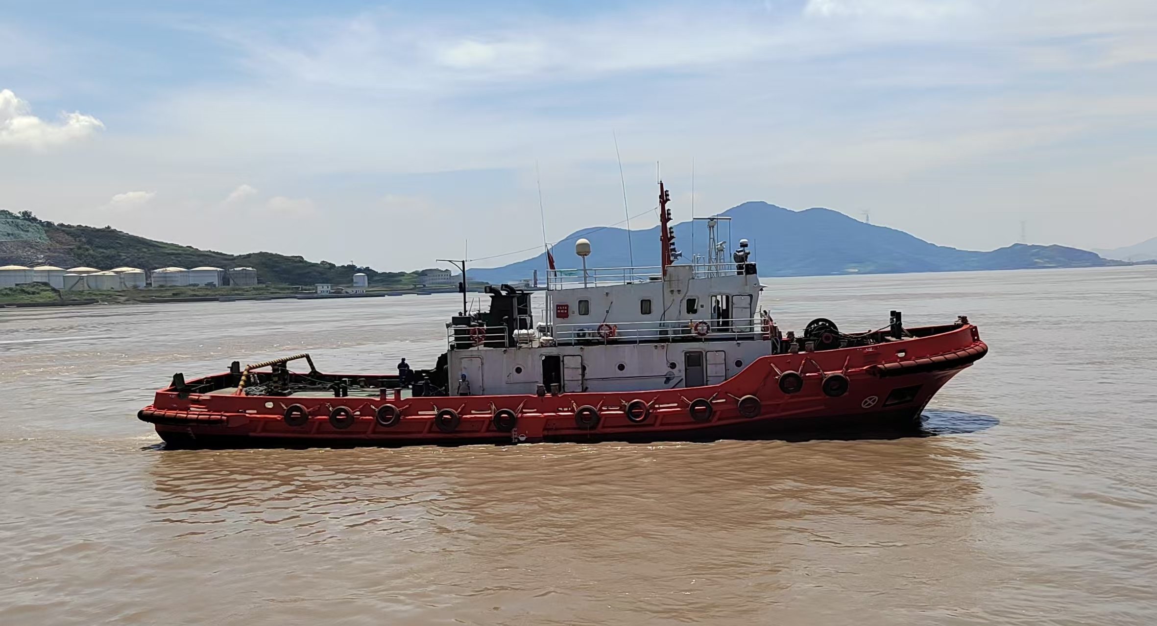 2200 PS Coastal Tug For Sale