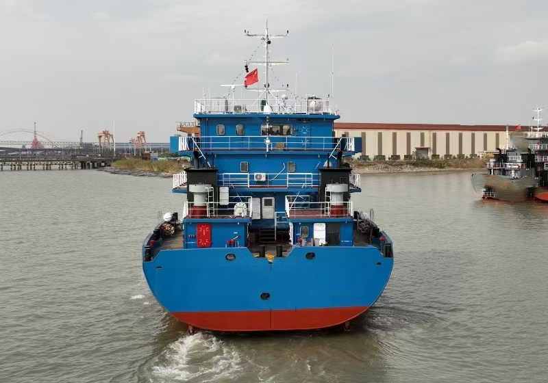 2600 m³ Split Hopper Barge For Sale