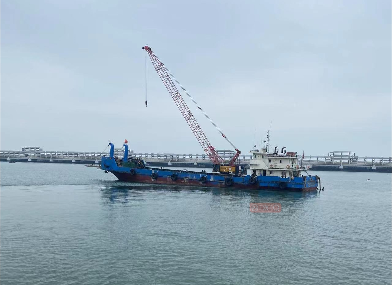 450 T Deck Barge /LCT For Sale