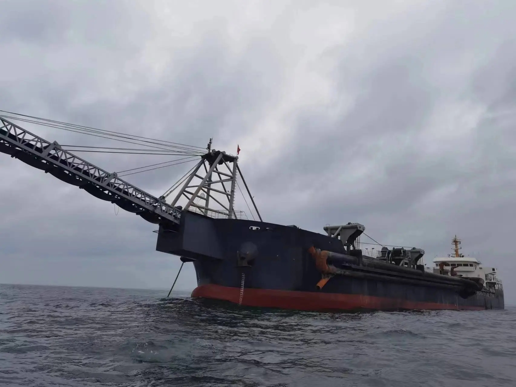 8162 T Self Suction-Unloading Sand Carrier  For Sale