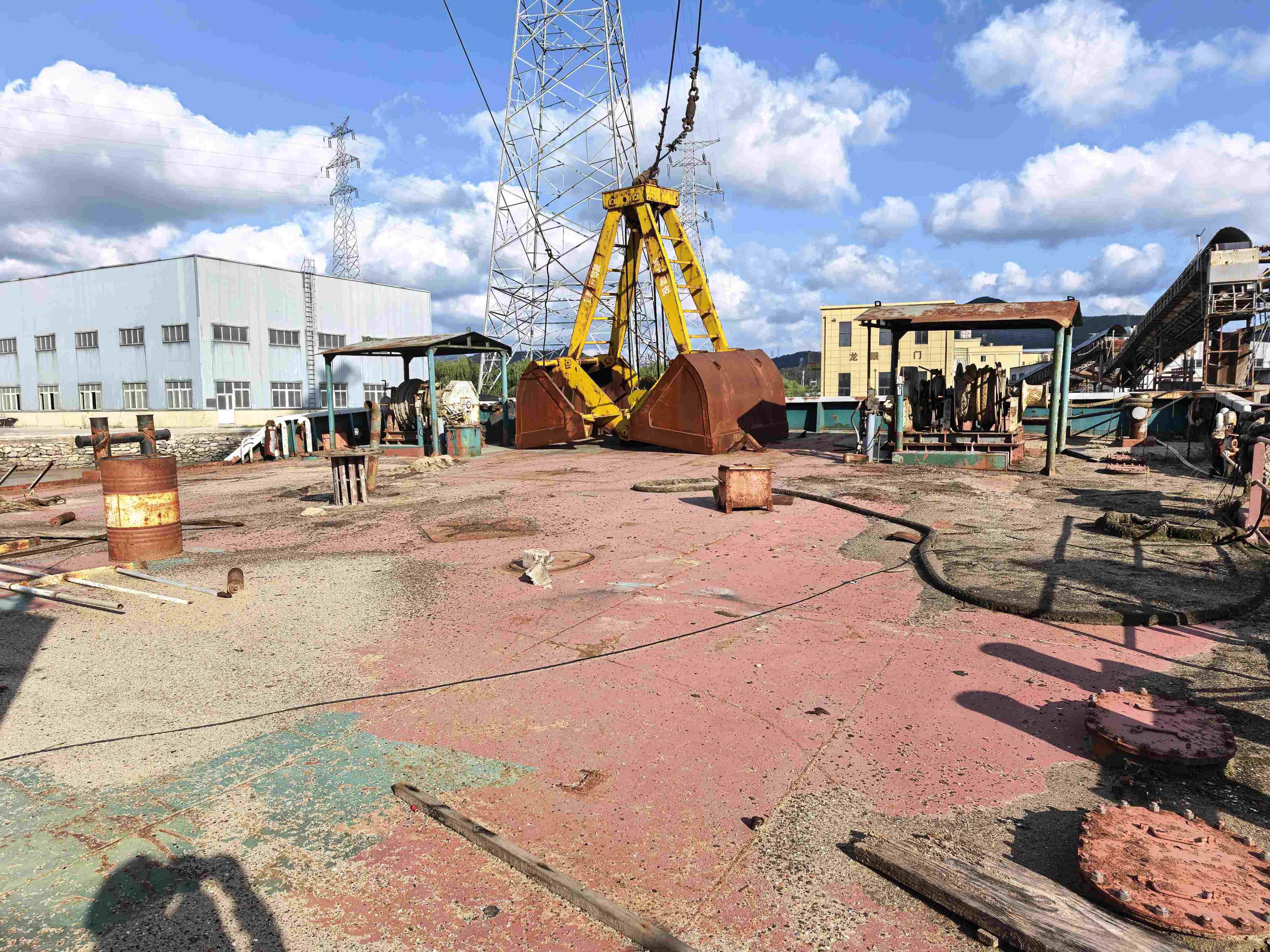 50 T Fully Revolving Floating Crane For Sale