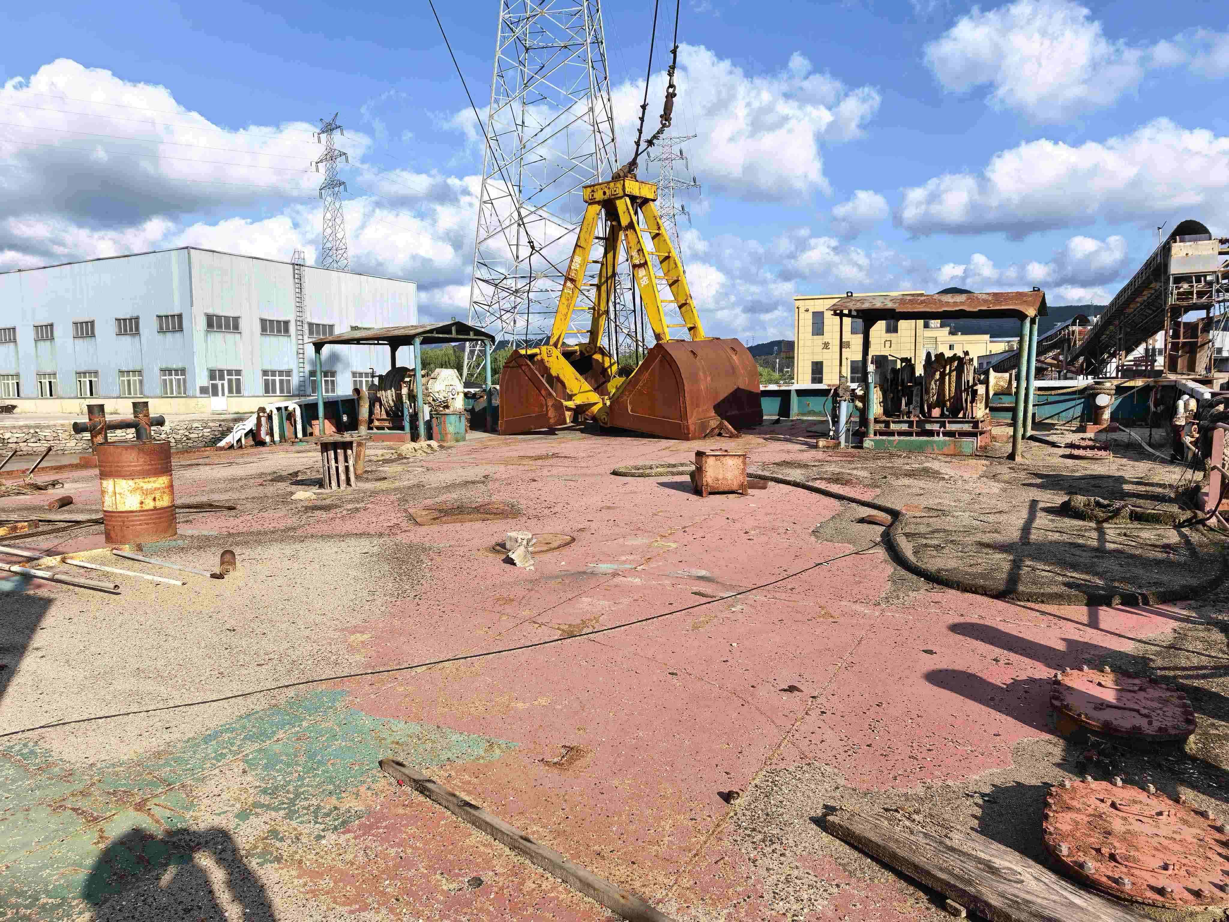 16 T Fully Revolving Floating Crane For Sale