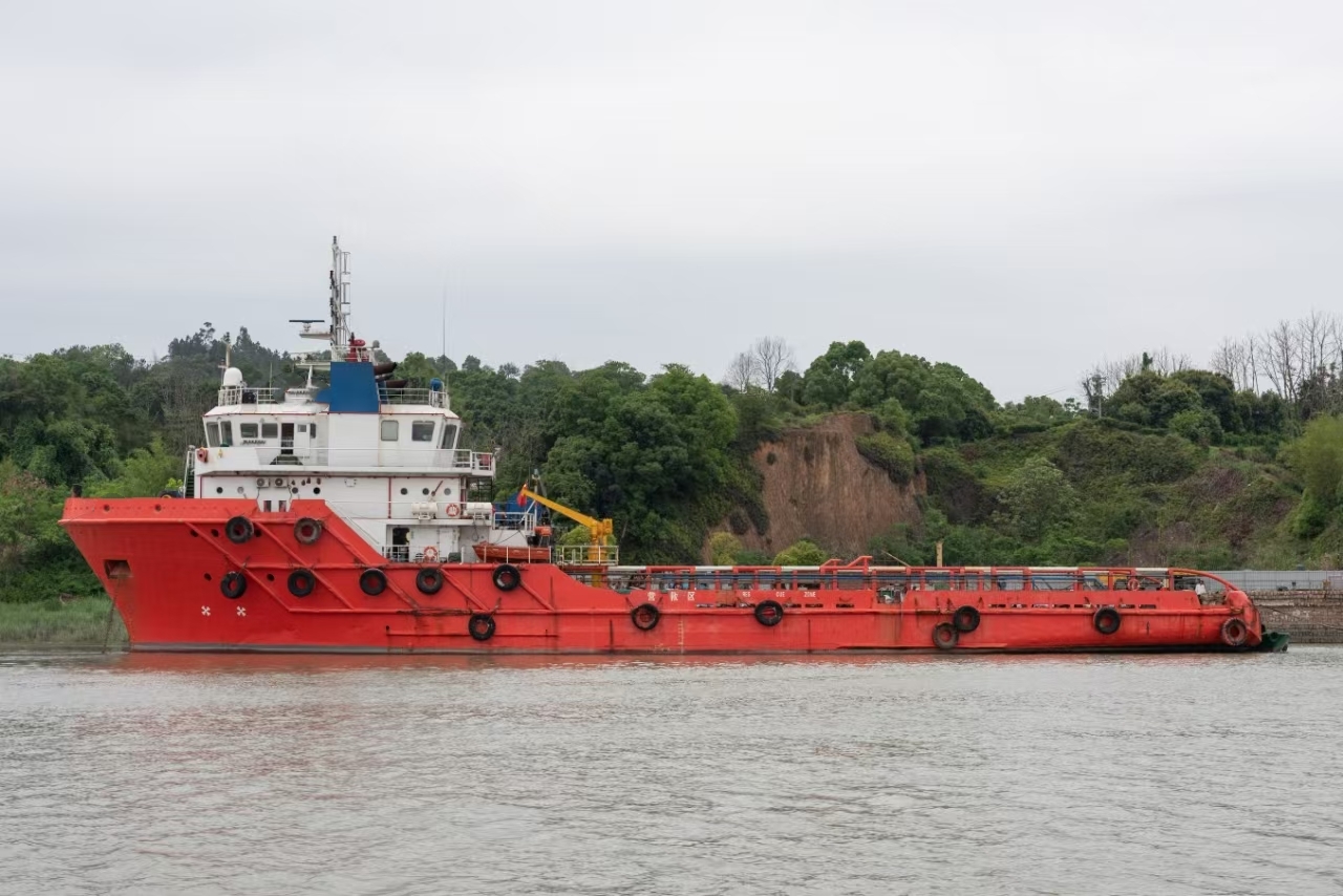 10554 PS AHTS For Sale