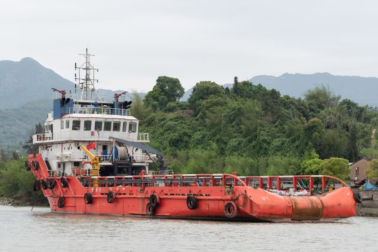 10554 PS AHTS For Sale