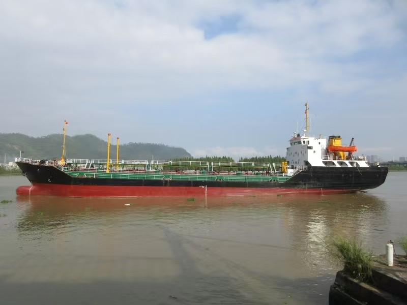 2200 T Product Oil Tanker For Sale