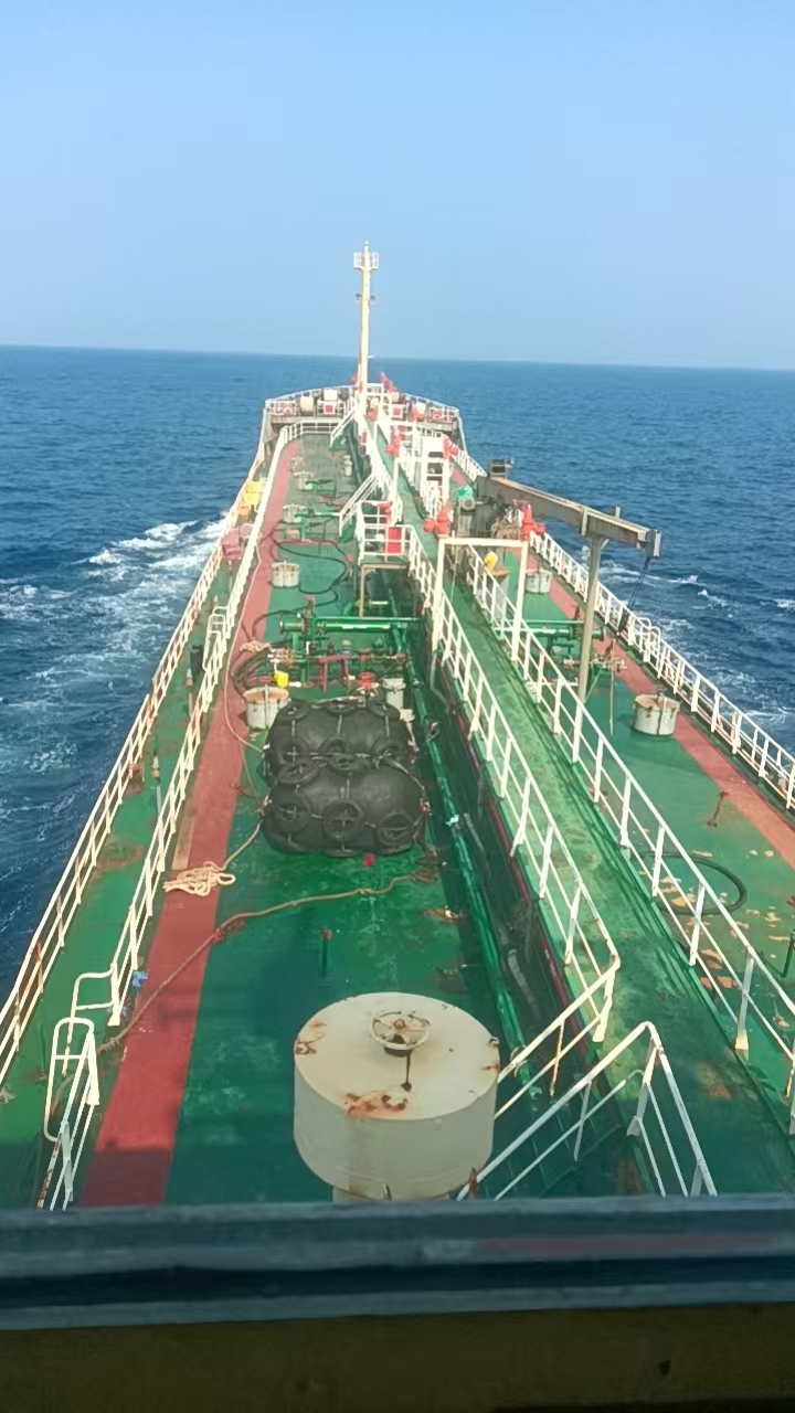 5470 T Product Oil Tanker For Sale
